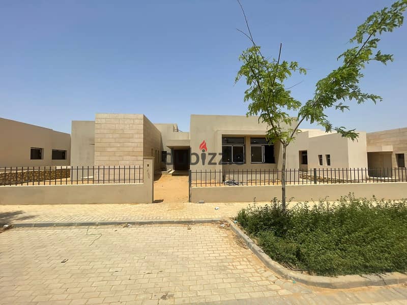 Villa for sale in Owest Compound 6 October, immediate receipt of special location 6