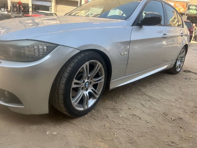 BMW 330 2009 3