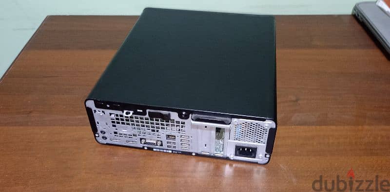 HP EliteDesk 705 G5 Desktop Mini PC 1