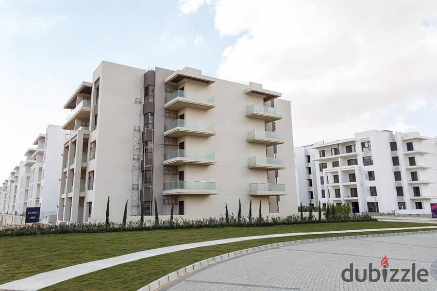 "Townhouse in a prime location on the same street as Hyper One in Sheikh Zayed. " 10