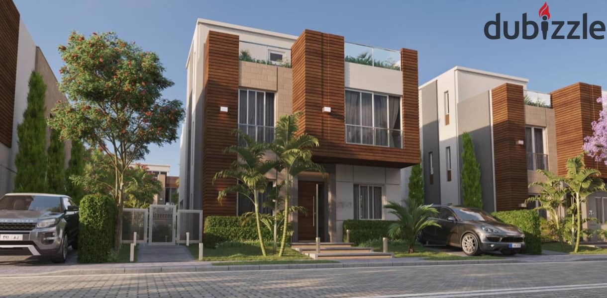 Town house very prime location in Azzar 2 infinity 7