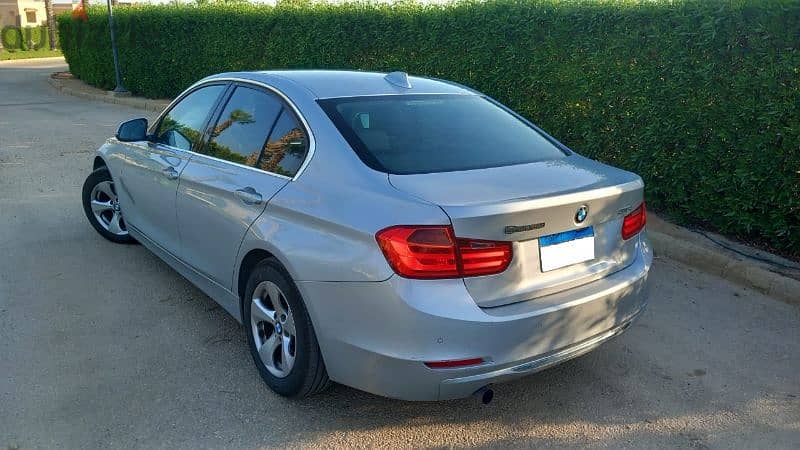 BMW 316i 2015 Luxury 4