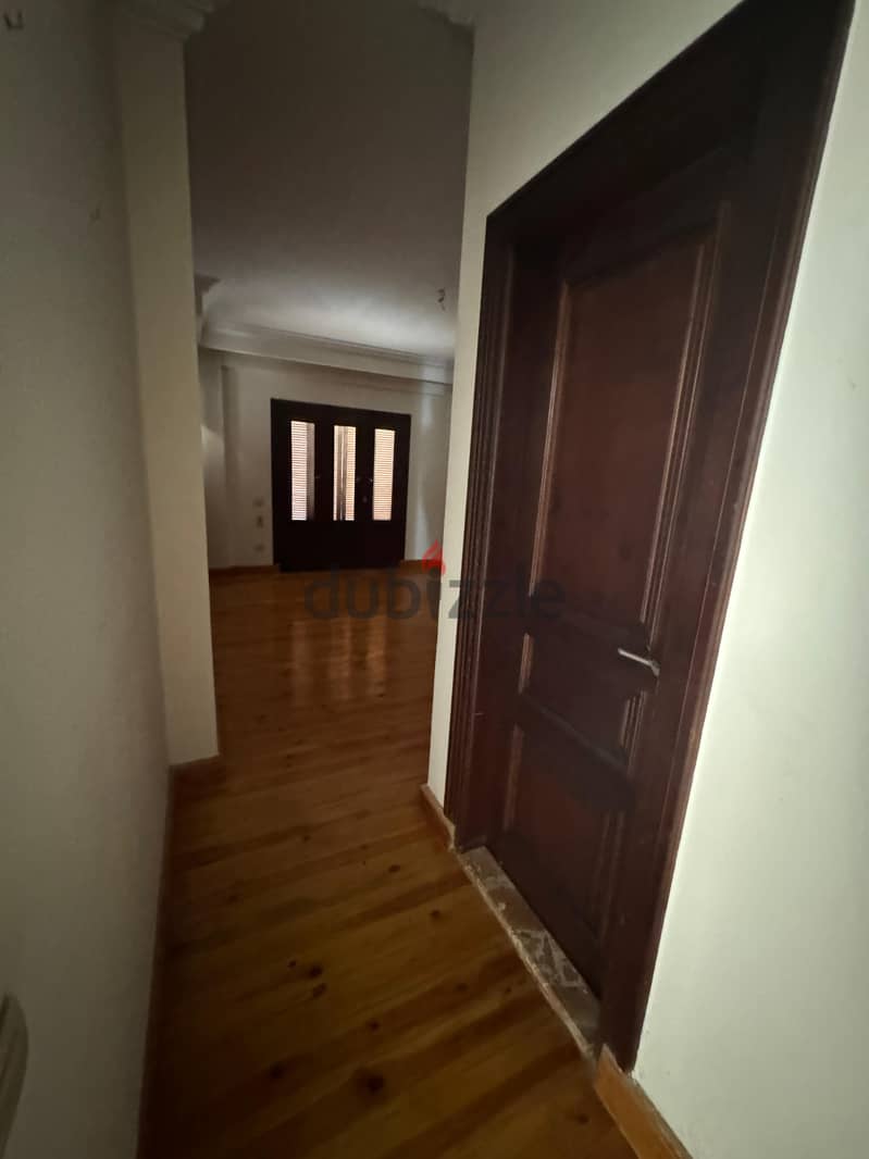 Apartment for sale in West Somid 7