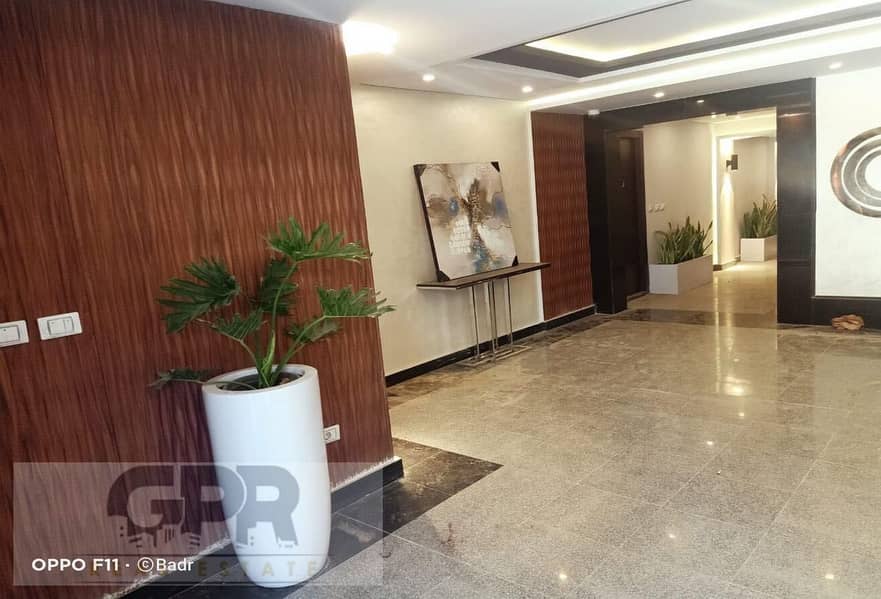 Office for sale in New Cairo on Mohamed Naguib Street, 204 m 5