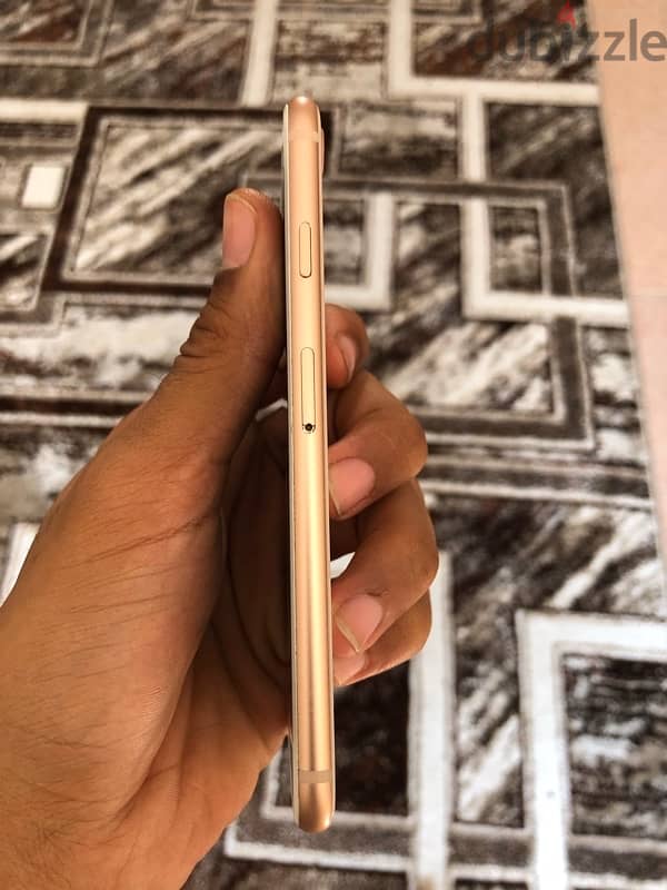 IPhone 8 (64GB) زيرووو 3