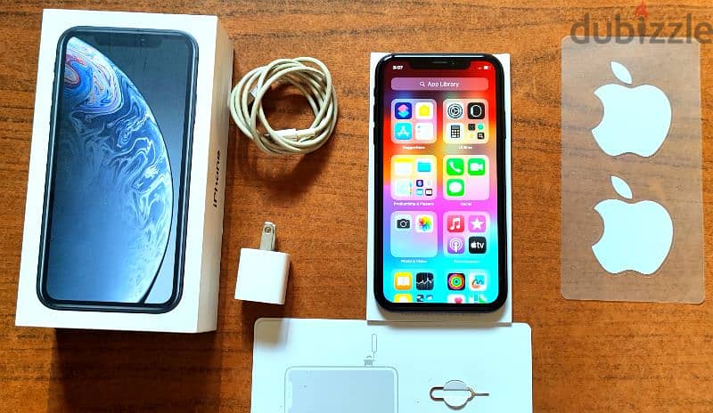 بيع iPhone Xr مش مفتوح بالكرتونه والشاحن والكابل بدون عيوب حالة ممتازة 0