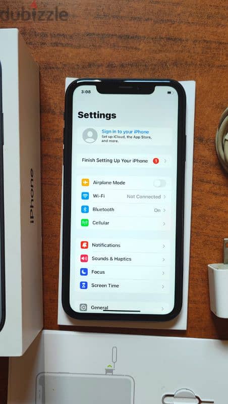 بيع iPhone Xr مش مفتوح بالكرتونه والشاحن والكابل بدون عيوب حالة ممتازة 4