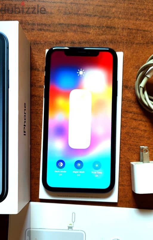 بيع iPhone Xr مش مفتوح بالكرتونه والشاحن والكابل بدون عيوب حالة ممتازة 6