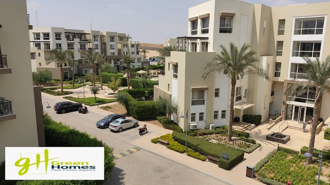 apartment with PANORAMIC VIEW for sale in uptown cairo with best price and view 5