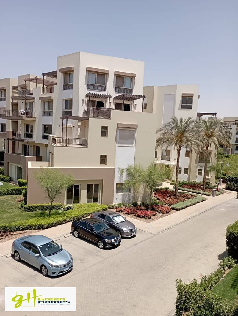 apartment with PANORAMIC VIEW for sale in uptown cairo with best price and view 9