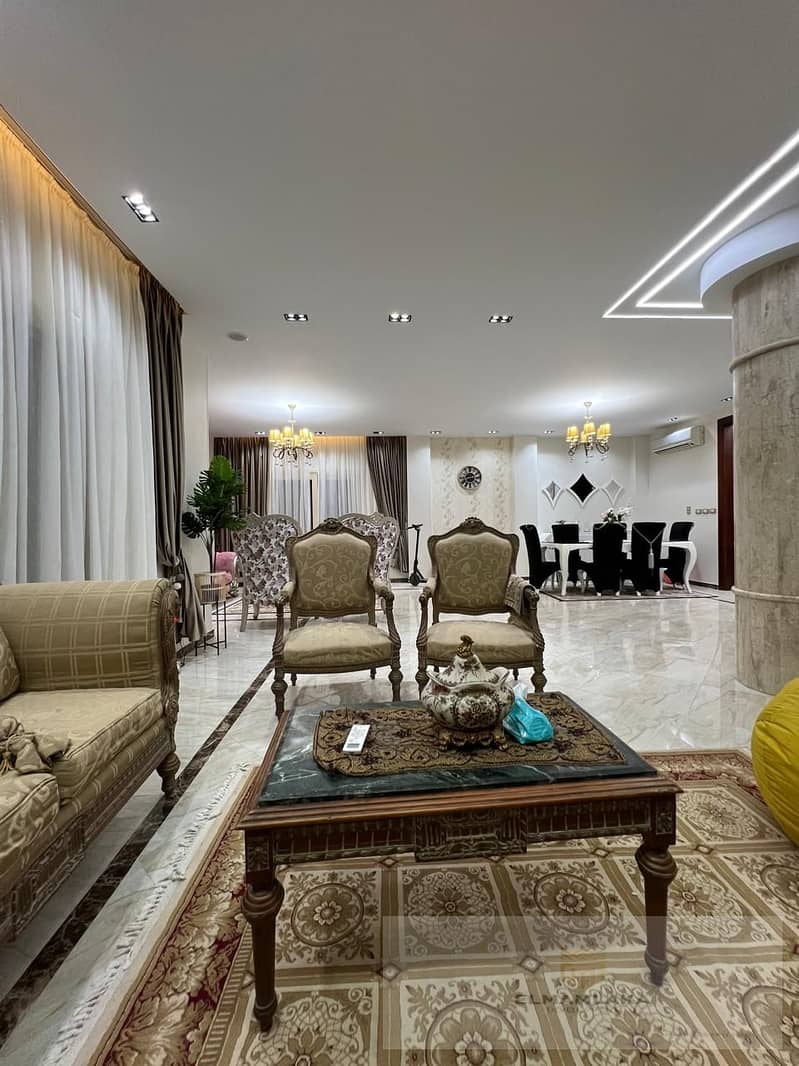 Villa in Al-Khamail Compound, Sheikh Zayed, in front of Hyper One. The villa is situated on a high hill, overlooking Sheikh Zayed and Arkan Plaza Mall 6