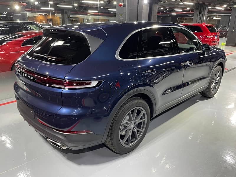 Porsche Cayenne 2024 3