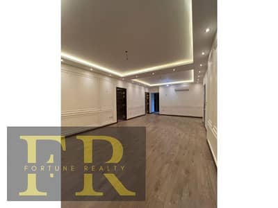 Ultra super luxe Apartment 215 m for rent in Lake View Compound - Fifth Settlement