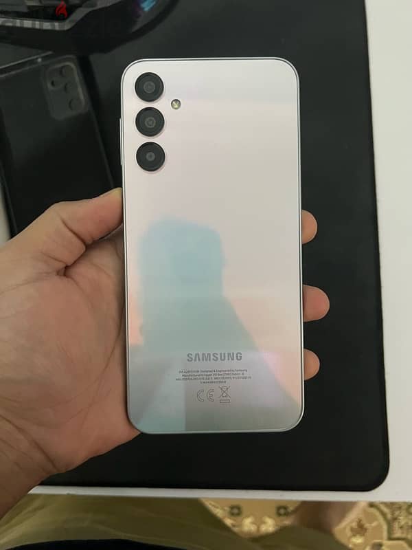 Samsung A24 1