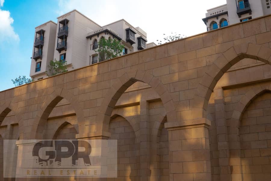 شقه استلام فورى فى موقع مميز جدا امام القلعه / Apartment Ready to move  in a very prime location in front of the castle. 2