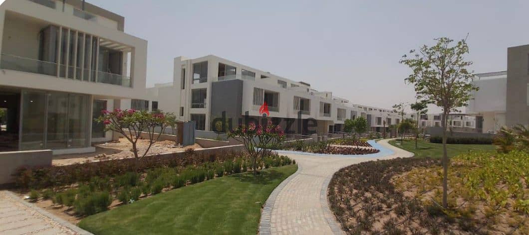 Live in a villa with a private swimming pool, in installments over 9 years, in JOULZ Prime Location, next to Mountain View 4