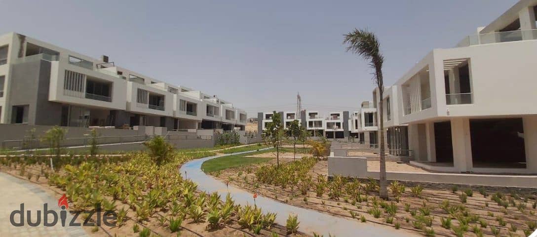 Live in a villa with a private swimming pool, in installments over 9 years, in JOULZ Prime Location, next to Mountain View 7