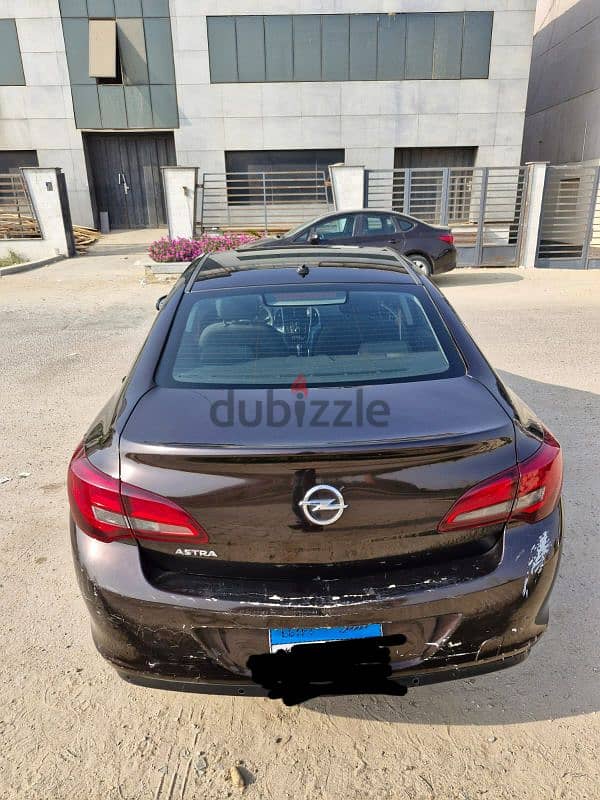 Opel Astra 2017 5