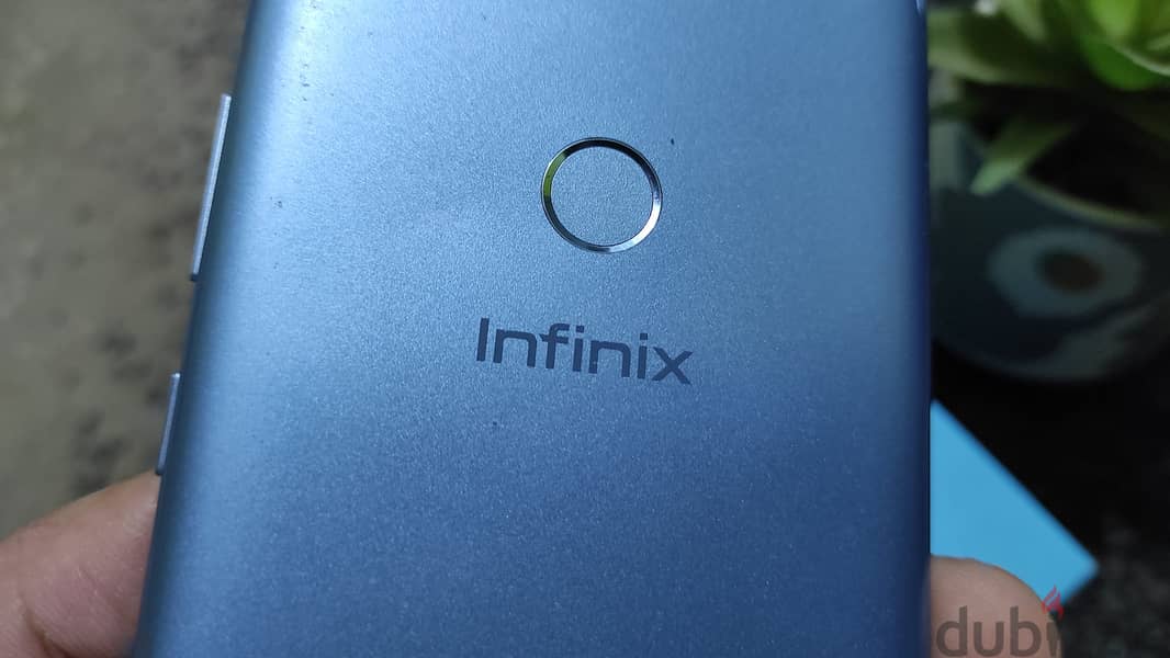 موبايل Infinix Hot 6 Pro بحالة محترمة جدا بالكرتونة والشاحن 5