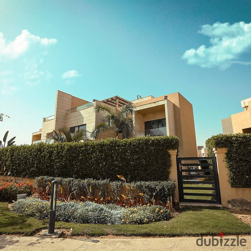 View and move in immediately to a 450 sqm villa with an installment plan in a prime location in Sheikh Zayed from JOYA. 0