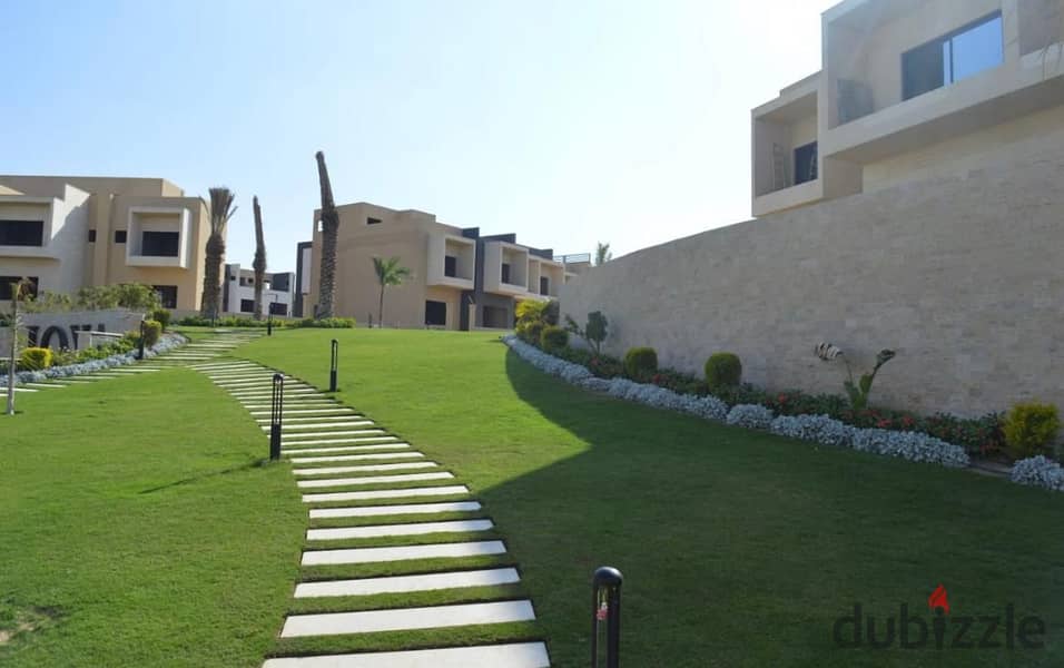 View and move in immediately to a 450 sqm villa with an installment plan in a prime location in Sheikh Zayed from JOYA. 5