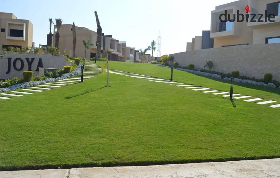 View and move in immediately to a 450 sqm villa with an installment plan in a prime location in Sheikh Zayed from JOYA. 7