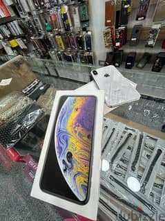 i phone xs  حاله نضيفه جدا 0