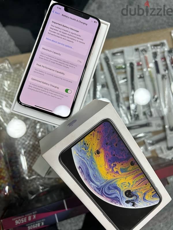 i phone xs  حاله نضيفه جدا 6