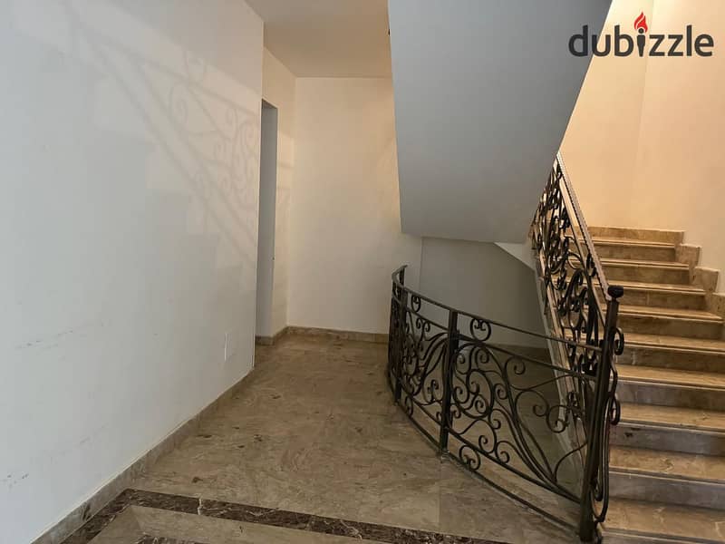 Duplex for sale, super luxury, in El Banafseg 8 villas 3