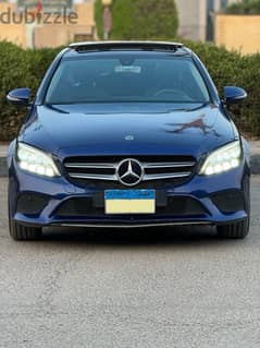 Mercedes-Benz C180 2020 لون مميز حاله نادره جدا أعلي فئه 0