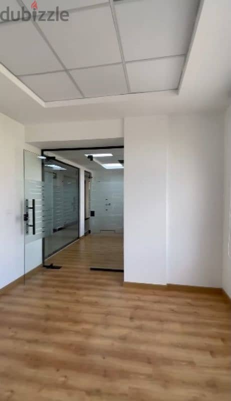 مكتب ادارى متشطب فى هايد باركAdministrativ office for rent in Hydepark 0