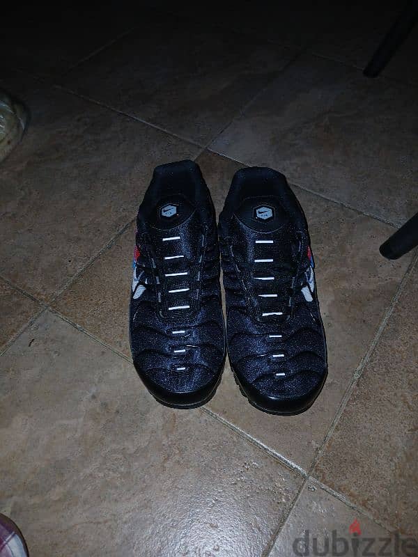 tn black size 43 1