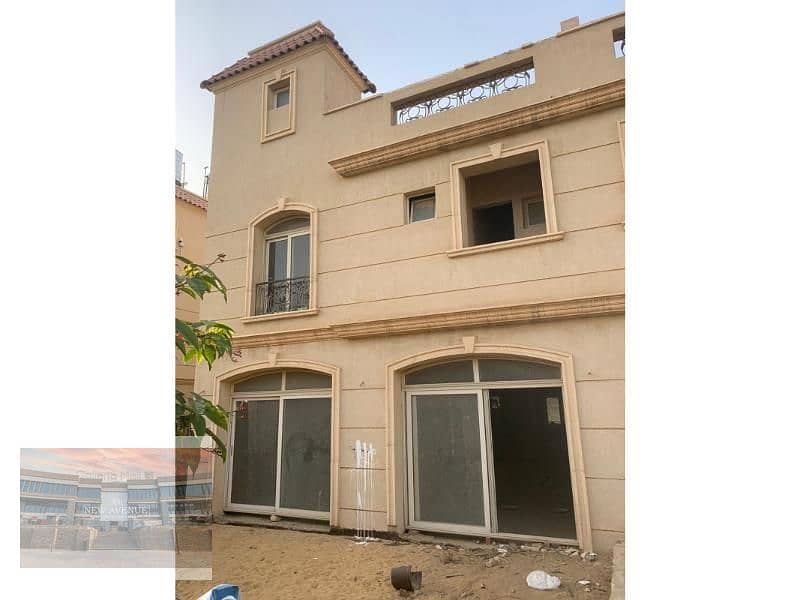 Twin House Corner Ready to move in new cairo 1