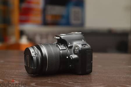 كاميرا كانون  canon 100d تاتش واوتو فوكس حاله ممتازه لقطه