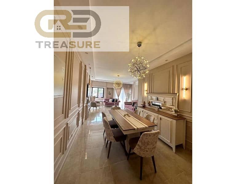 semi furnished Apartment for sale in Fifth Square 9