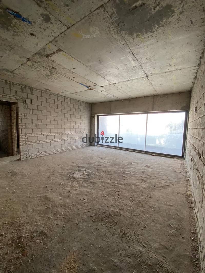 شقة لقطة مميزة جدا للبيع بسعر مميز كمبوند ليك فيو -  New Cairo / Lake view Residence Compound 1