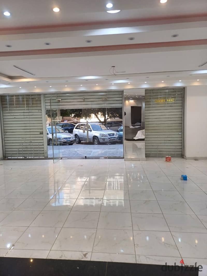 Shop for rent 160m finished and licensed in Hassanein Heikal Abbas Al Akkad 1