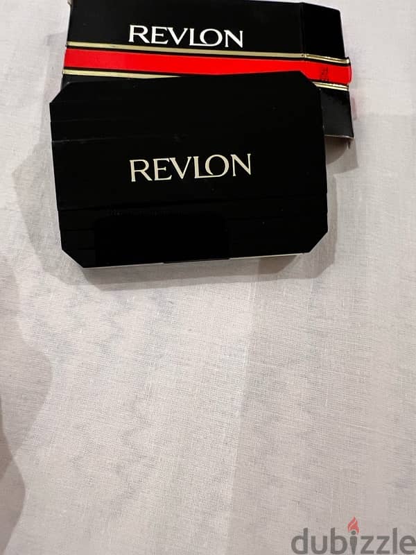 برونزار وروج ماركه Revlon 1