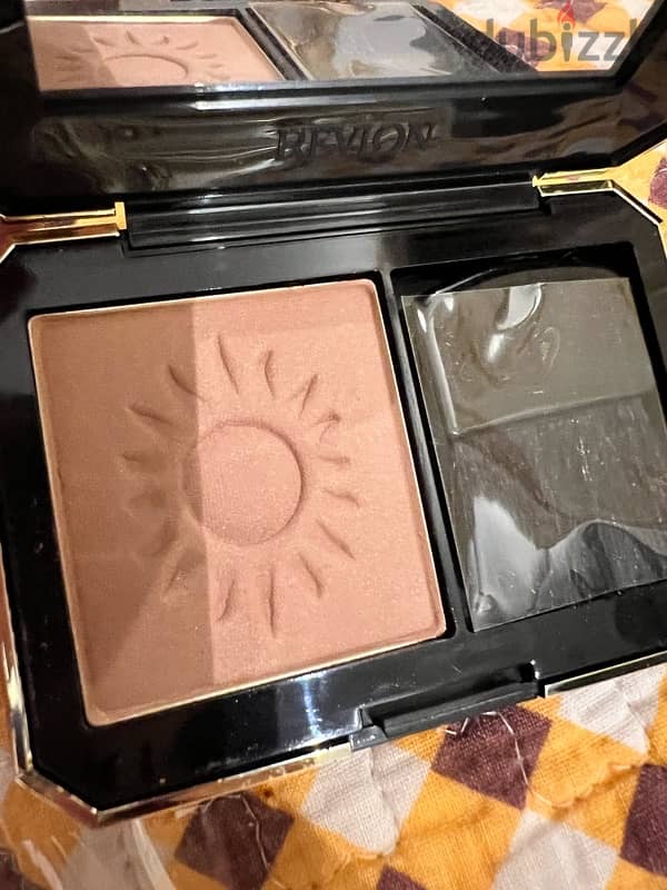 برونزار وروج ماركه Revlon 2