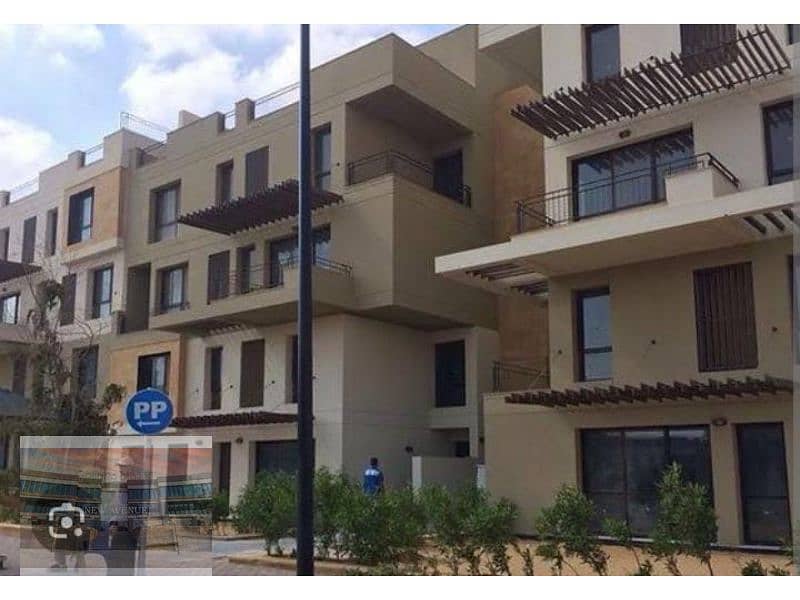 Apartment 4th floor prime location in east town new cairo 5