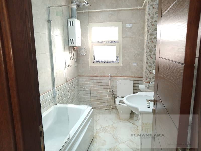 "First-floor apartment for rent in the 7th District of Sheikh Zayed. 8