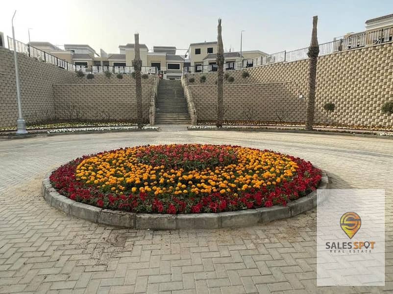 80-meter studio for sale with a 42% discount and 8-year installments in Sarai Compound, directly in front of Madinaty and Shorouk - from MNHD 8