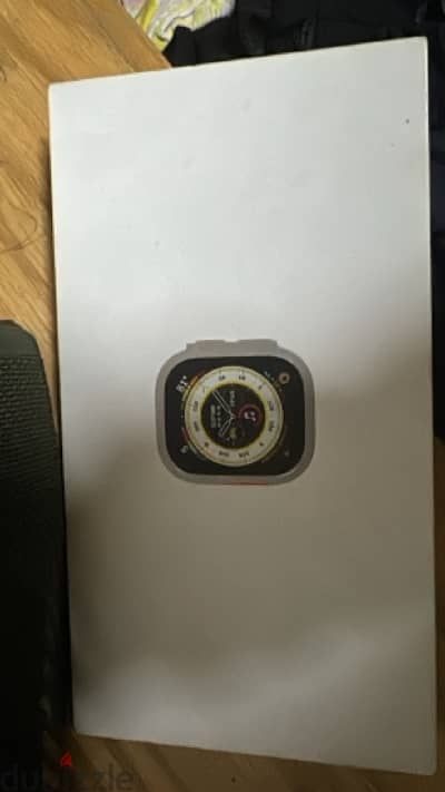 apple watch ultra الساعه اتشحنت 4 مرات بطاريه 100