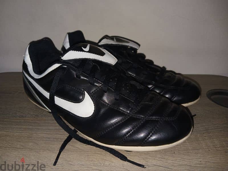 Original Nike boots 2