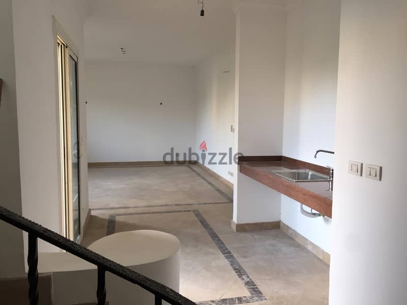 فيلا ايجار في مدينتي بجوار اوبن اير مول villa for rent in madinaty 11