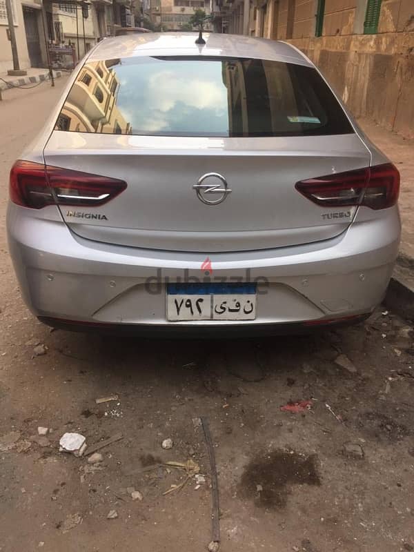 Opel Insignia 2018 1