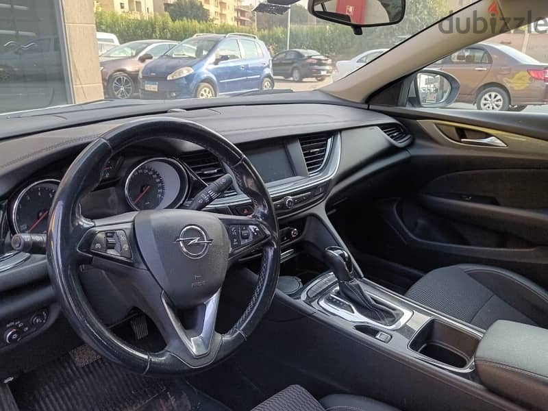 Opel Insignia 2018 3