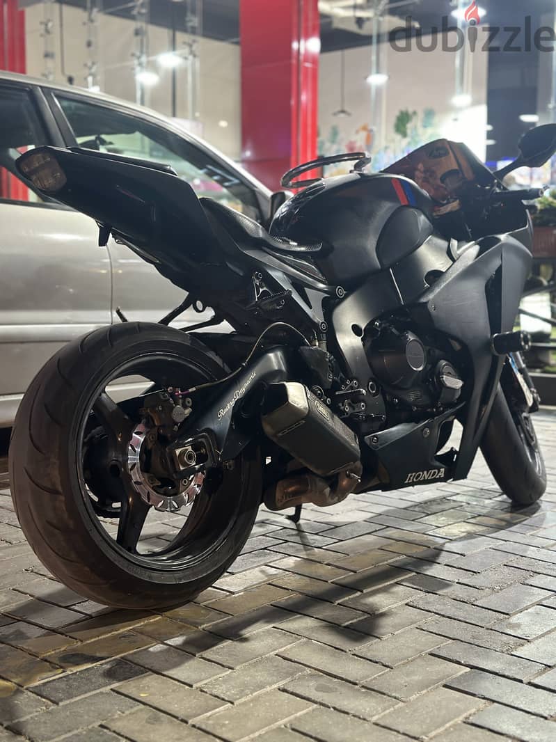 هوندا 1000RR 6