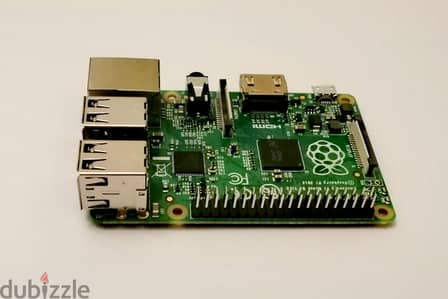 Raspberry Pi 1 Model B+ استعمال 3 سعات