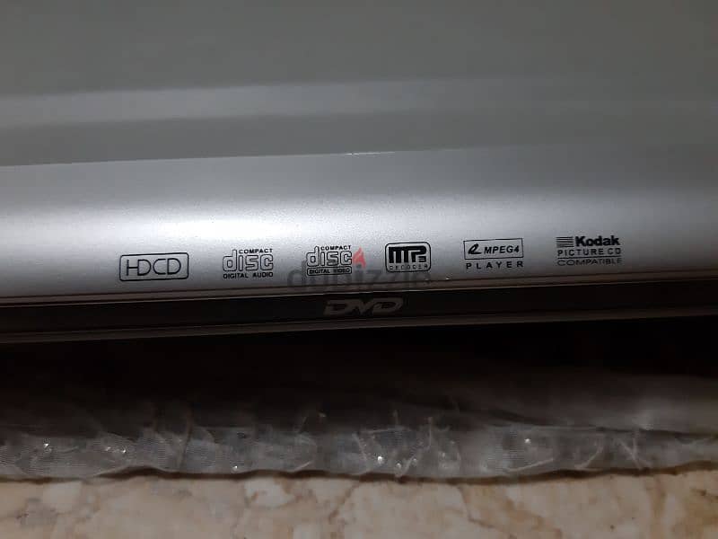 benq DVD/VCD/CD/MP3 player S-598 دي في دي 2